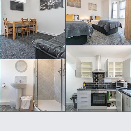 Wellfield Serviced Accommodation Warrington Bagian luar foto